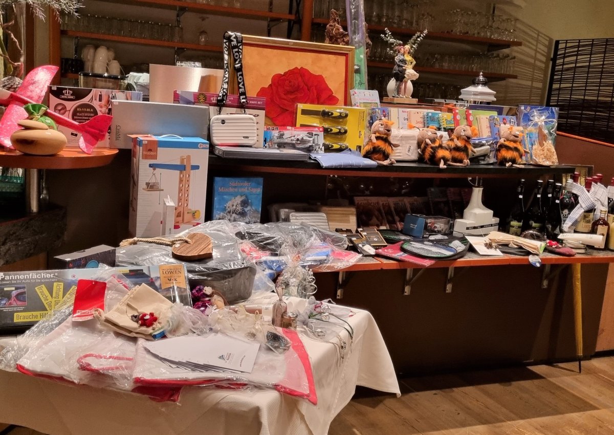 Silvestertombola 21/22 geht an