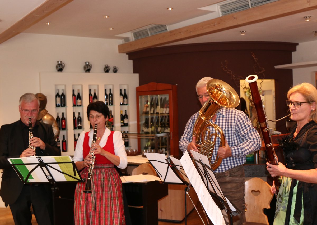 img_8797.jpg img_8797.jpg