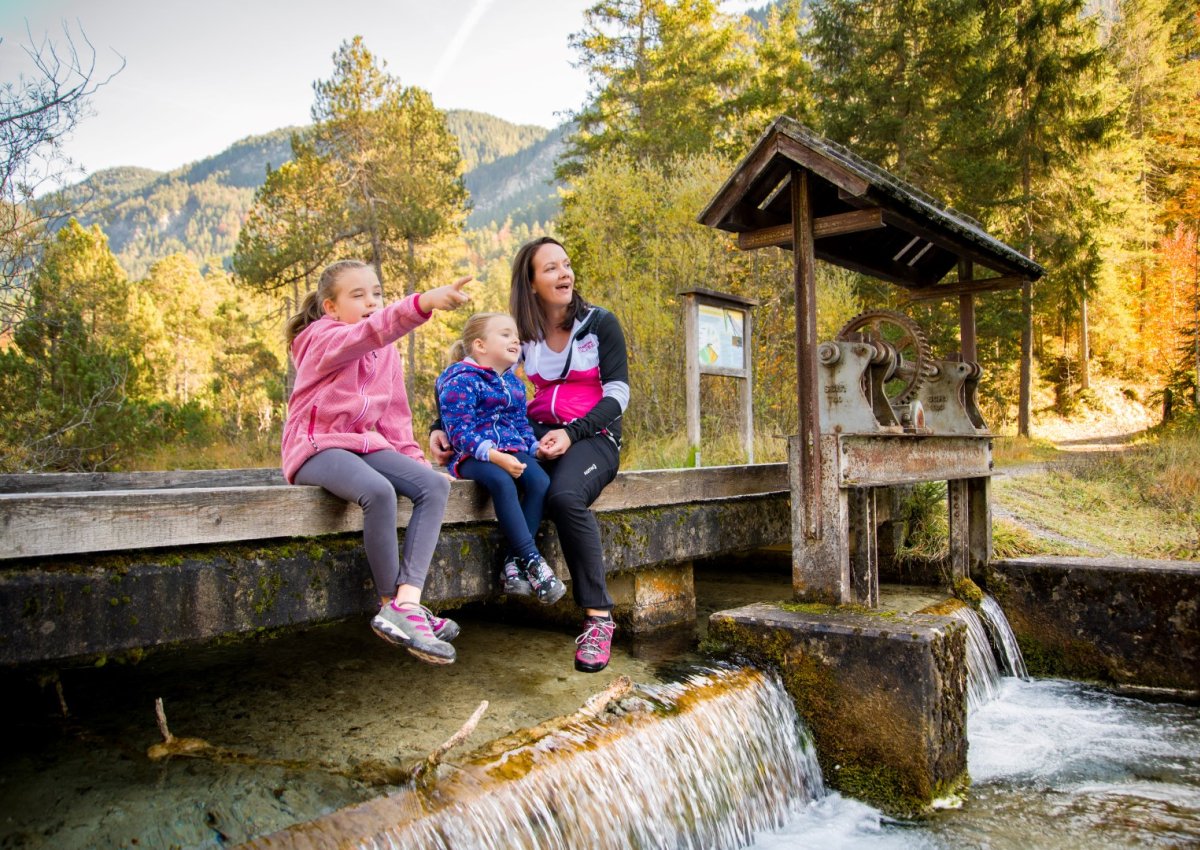 riedener_see_familie_naturparkregion_reutte__4___large_.jpg